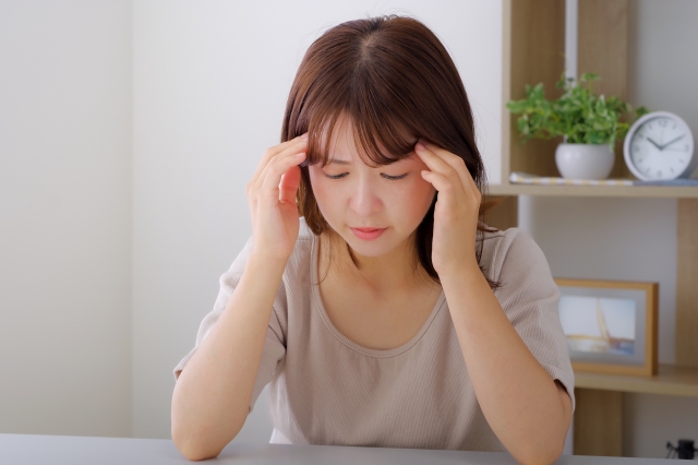 生理痛で悩む女性、薬が効かなくて困っている人
